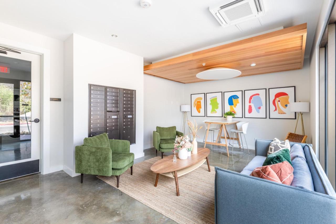 Mint House At The Hatchery - Austinアパートホテル エクステリア 写真